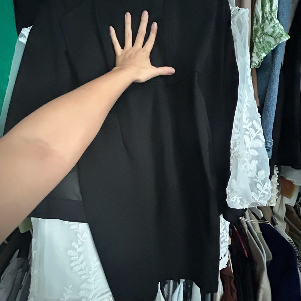 Strapless dress with shall covering - Picture 6 of 7